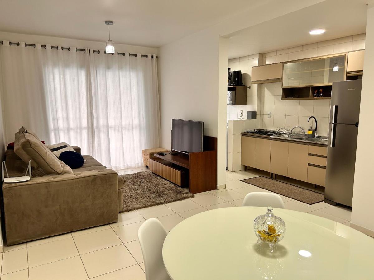 Apto Confortavel Com 3 Quartos Tijucas