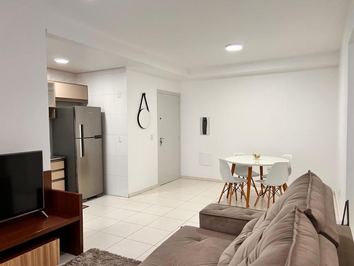 Apto Confortavel Com 3 Quartos *