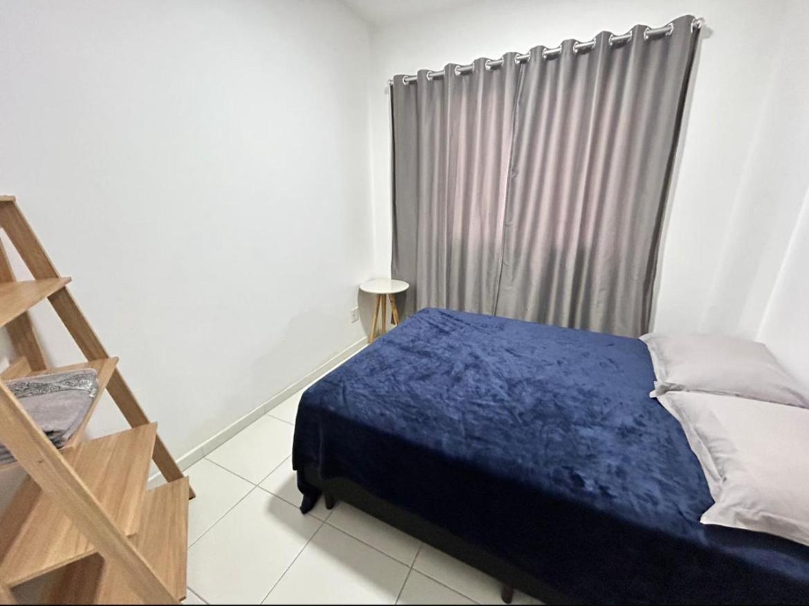 Apto Confortavel Com 3 Quartos *