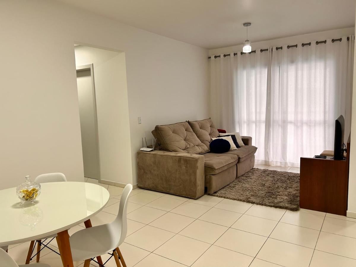 Apto Confortavel Com 3 Quartos Tijucas